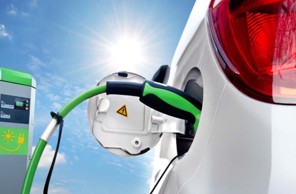 Elektroauto beim Laden
