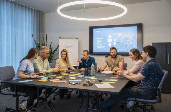 Sicher, effizient, innovativ: Datenräume nutzen - Titelbild